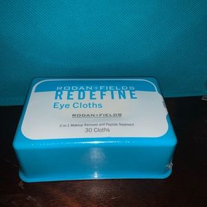 Rodan & Fields 2 in 1 makeup remover wipes